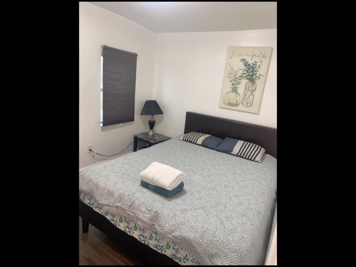 Stylist Bedroom Central Of ボルティモア エクステリア 写真